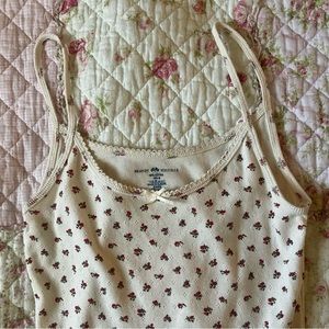 New Brandy Melville Floral Tank with Bow